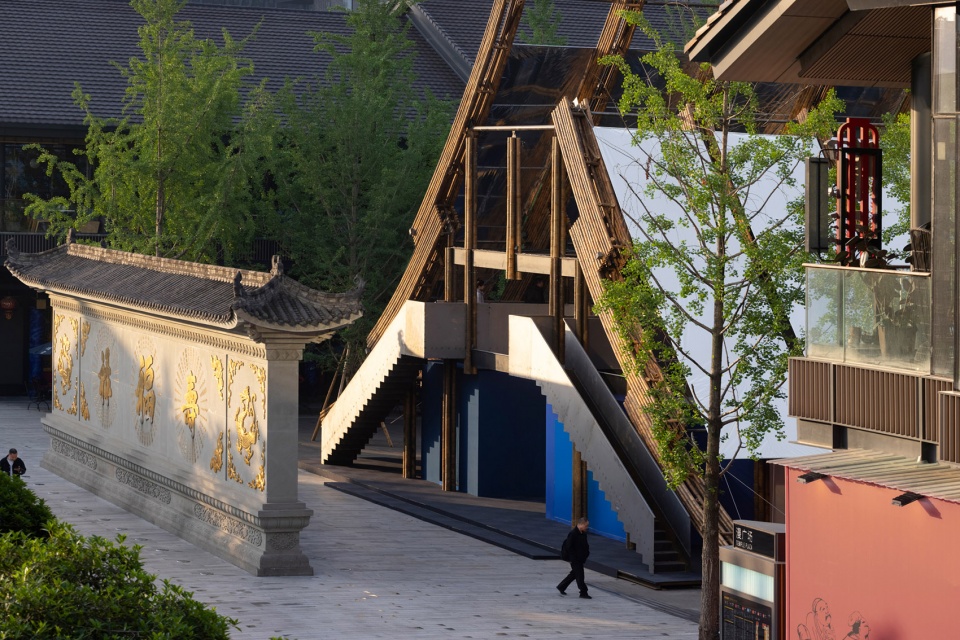 mpark for the 8th anniversary of sino ocean taikoo li chengdu by roarc renew