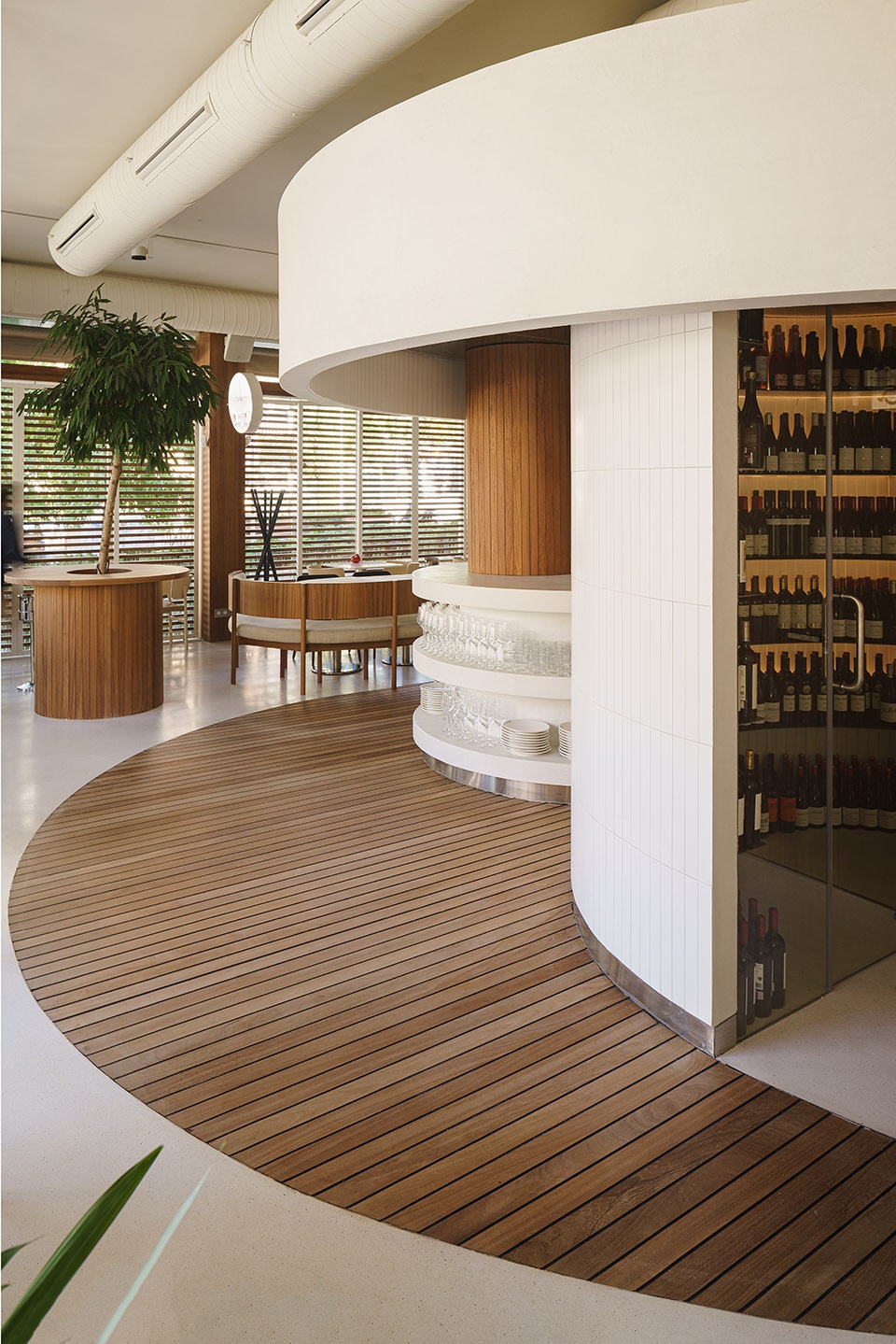 La Maruca de Lopez de Hoyos by ZOOCO ESTUDIO