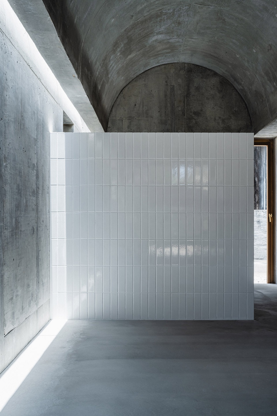 house in shikenbaru by studio cochi architects