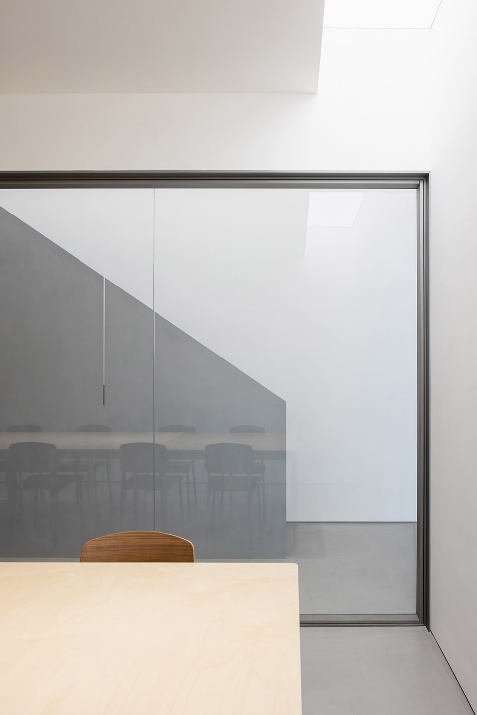 x sign space by hangzhou jiang jie interior design office