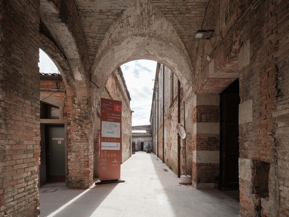 Arsenale photo by Pedro Pegenaute 2
