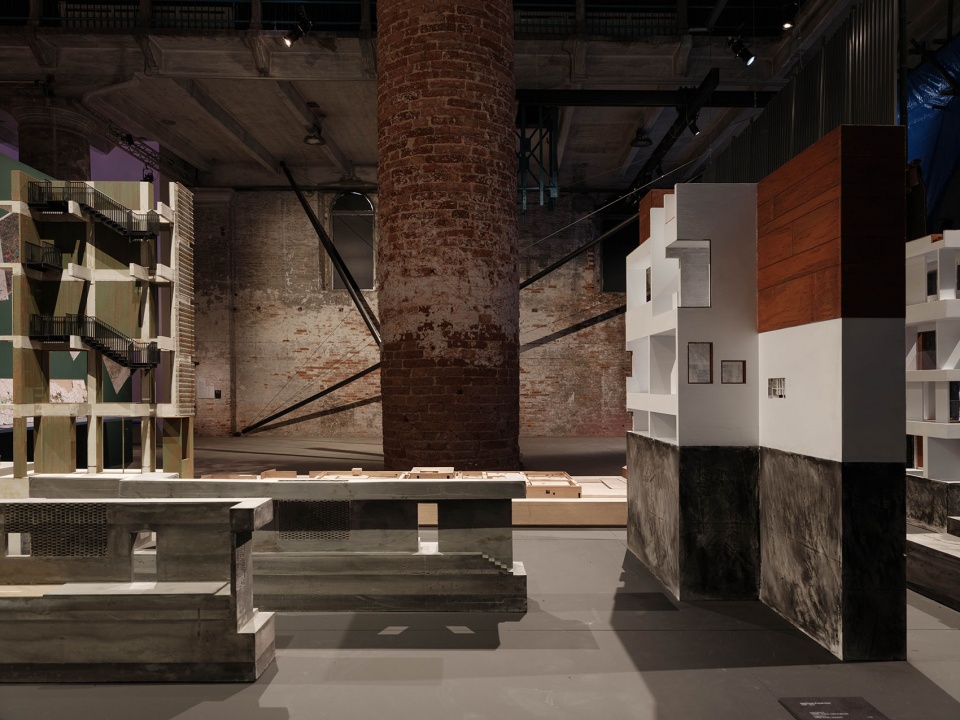 NeriHu at Biennale Architettura 2023 photo by Pedro Pegenaute 10