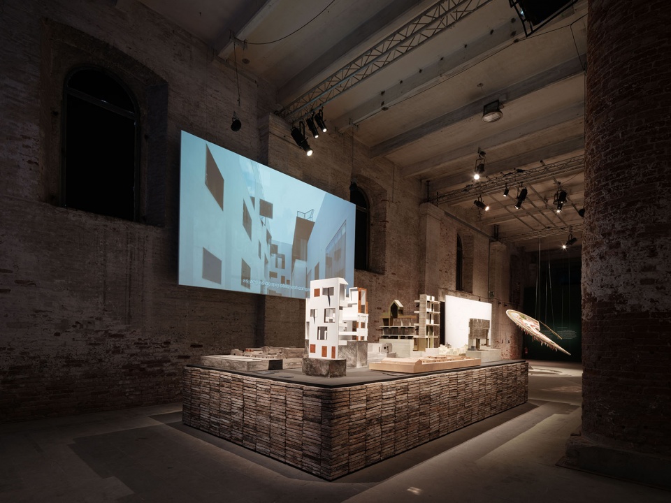 NeriHu at Biennale Architettura 2023 photo by Pedro Pegenaute 2