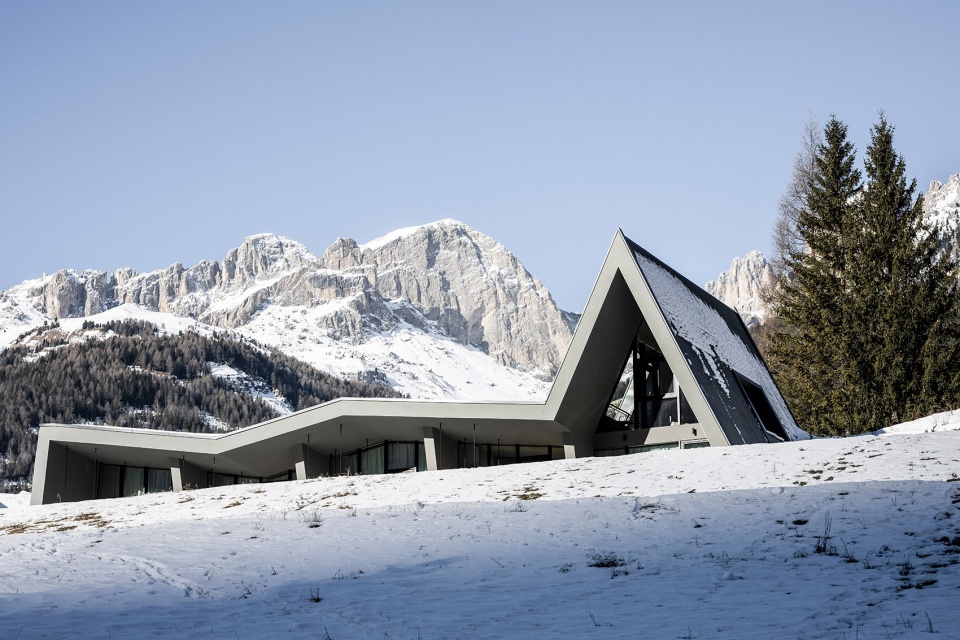 olympic spa hotel by noa