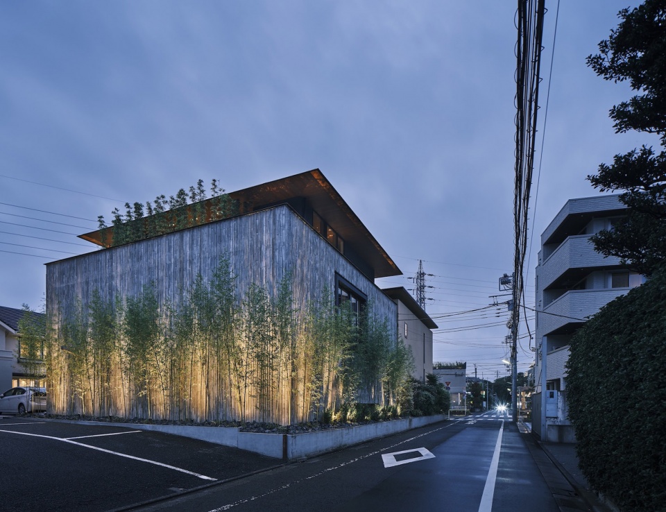 C4L by CUBO design architect