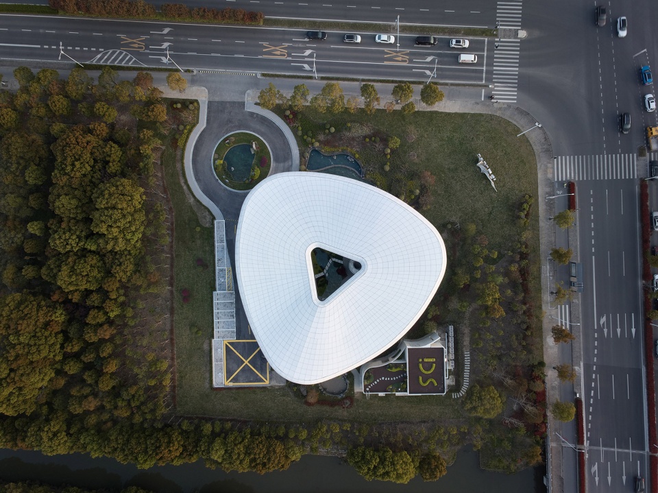 International Digital Sea Investment And Exhibition Center China by HATCH Architects