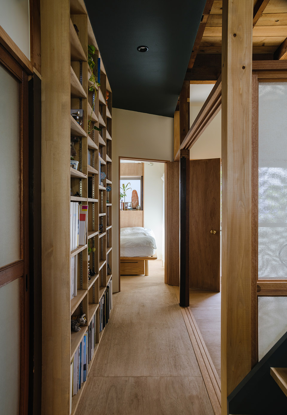 House in Hayashisaki Matsue Beach by Akio Isshiki Architects