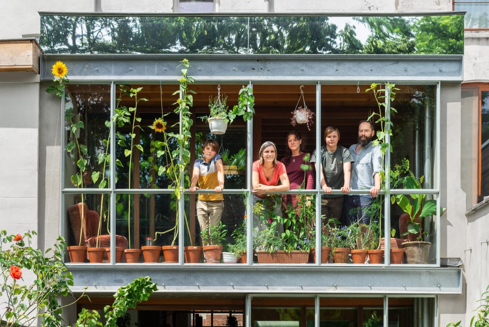 Brecht Nele by Atelier Vens Vanbelle