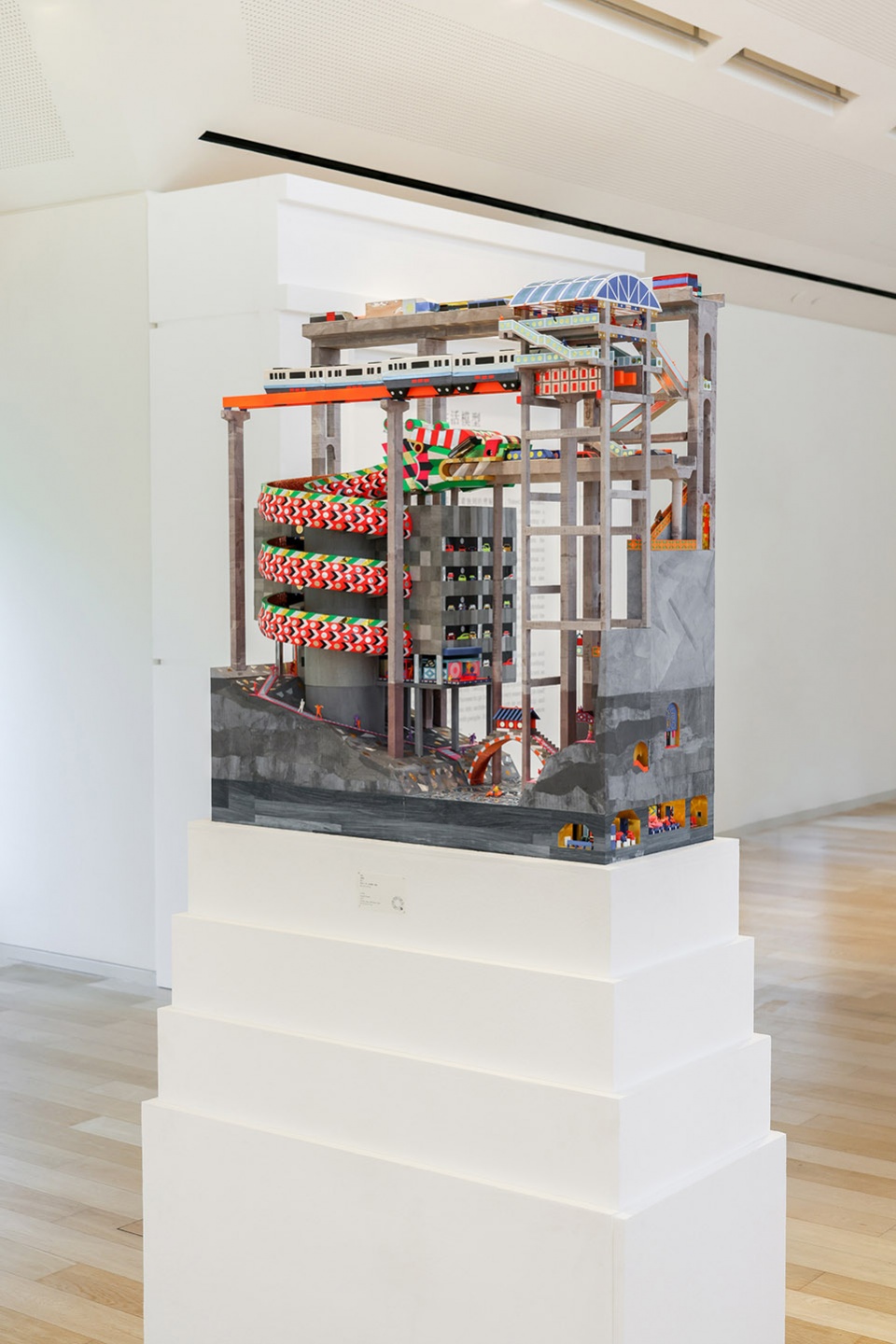 scape of urban object and life models by li han