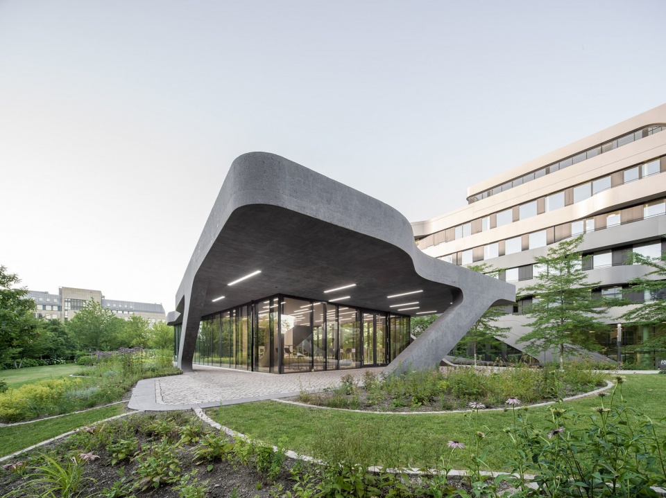 FOM University new social space J.MAYER .H