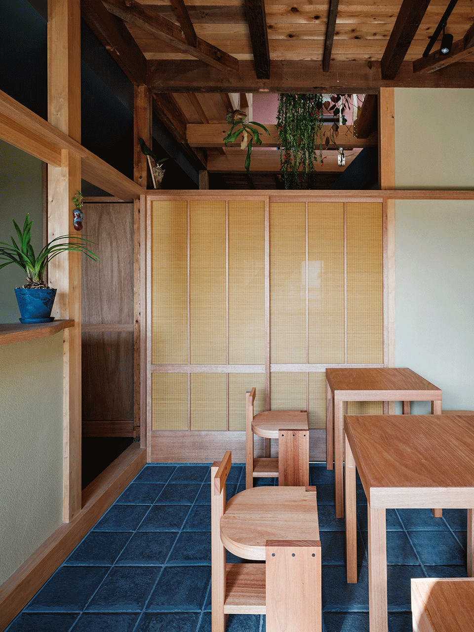 House in Hayashisaki Matsue Beach by Akio Isshiki Architects