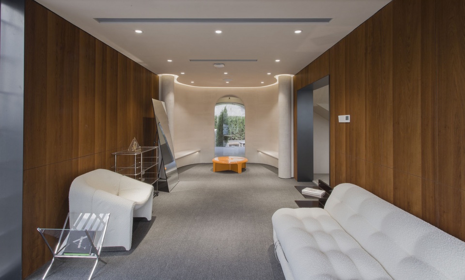 mini 101 space by hill architecture