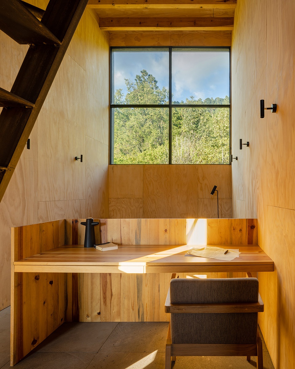 CASA COSECHA DE LLUVIA by Robert Hutchison Architecture JSa