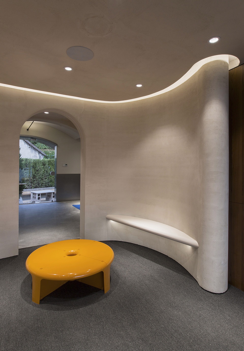 mini 101 space by hill architecture