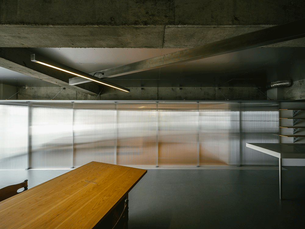 Flat renovation in Sakurazaka by Masaaki Iwamoto Masaaki Iwamoto Laboratory ICADA