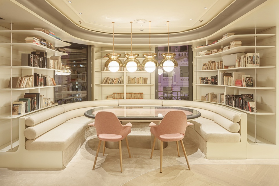 Penthouse by WOW
