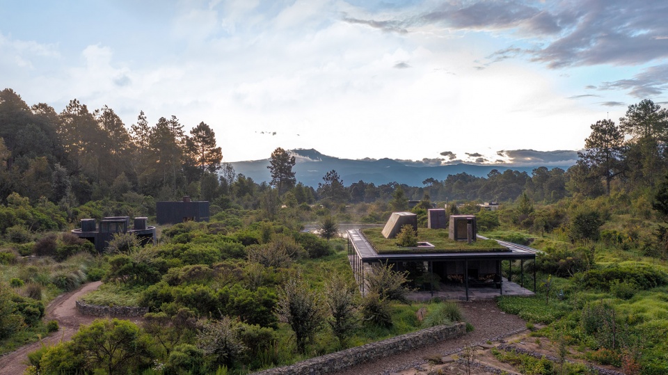 CASA COSECHA DE LLUVIA by Robert Hutchison Architecture JSa