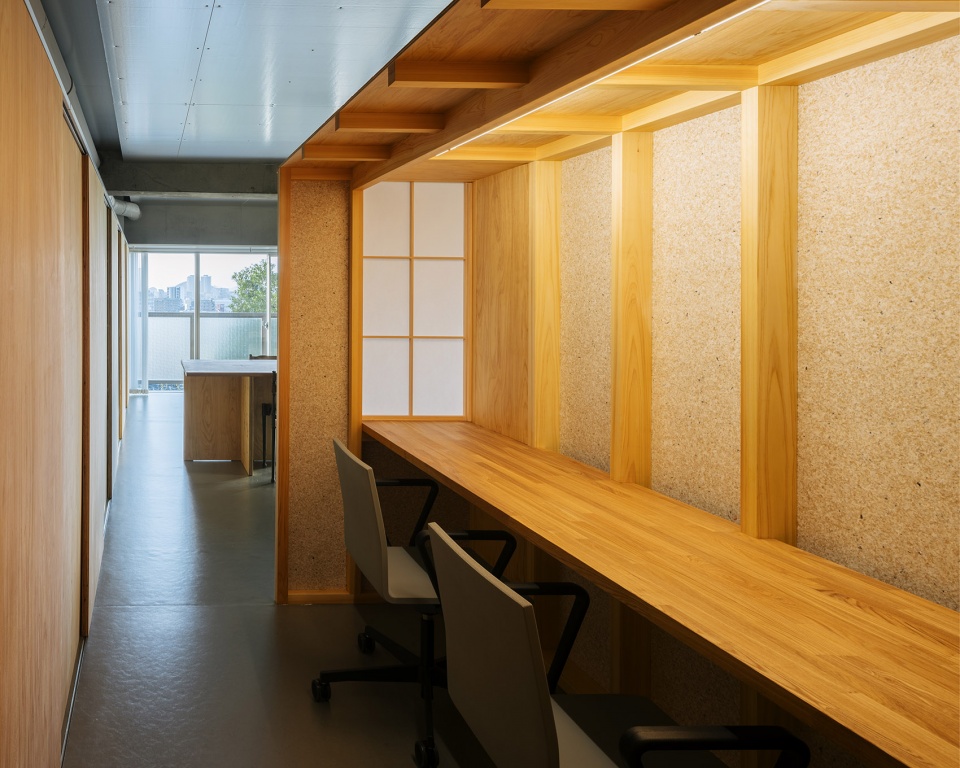 Flat renovation in Sakurazaka by Masaaki Iwamoto Masaaki Iwamoto Laboratory ICADA