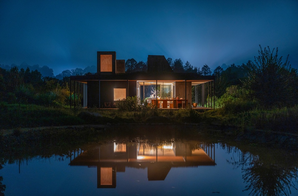 CASA COSECHA DE LLUVIA by Robert Hutchison Architecture JSa