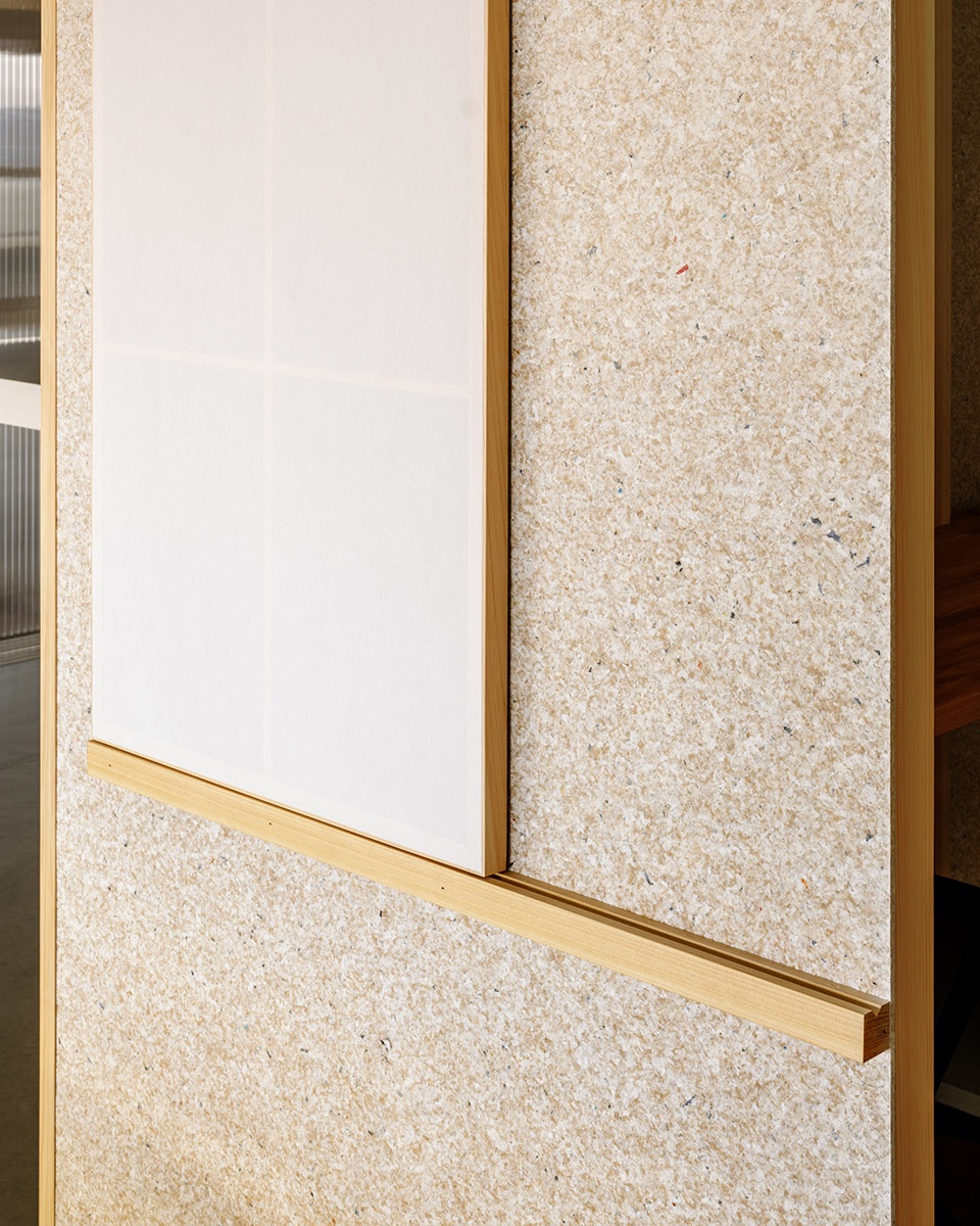 Flat renovation in Sakurazaka by Masaaki Iwamoto Masaaki Iwamoto Laboratory ICADA