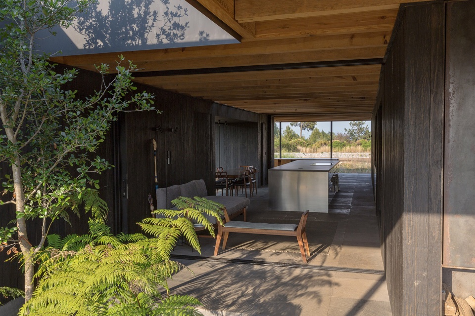 CASA COSECHA DE LLUVIA by Robert Hutchison Architecture JSa
