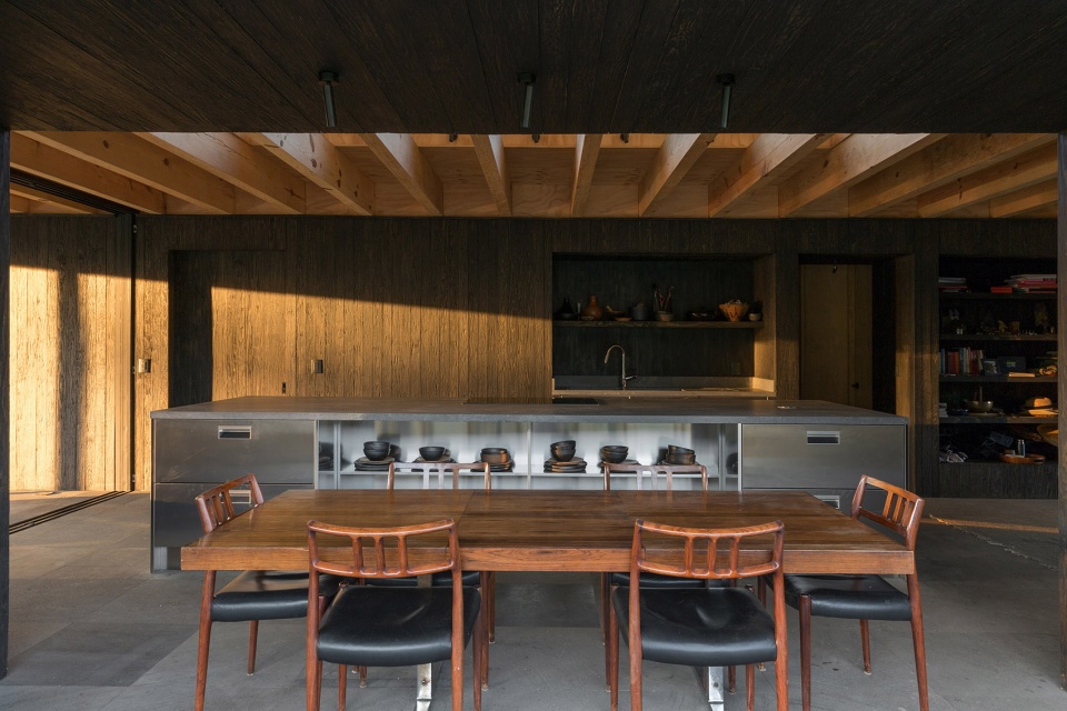 CASA COSECHA DE LLUVIA by Robert Hutchison Architecture JSa