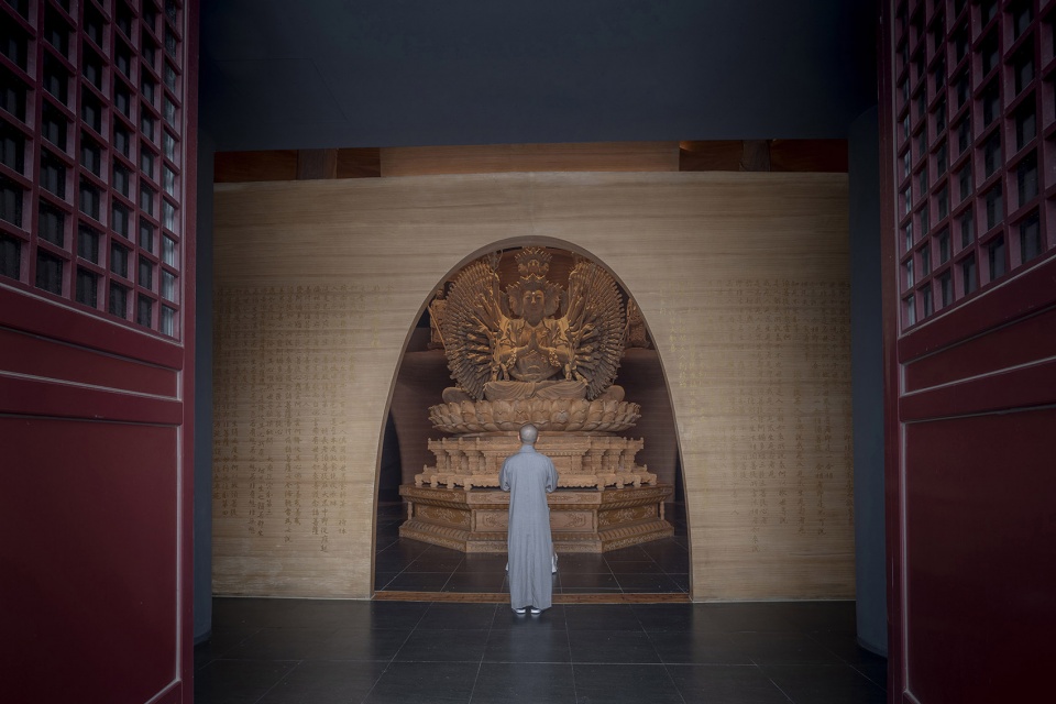 zushan ji xin monastery wood buddha statue museum by archstudio