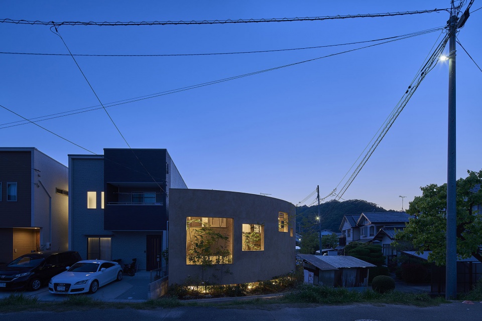 peacoq by uid architects
