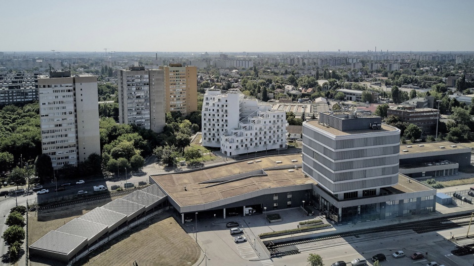 Trendo11 Terraced Residential Building in Budapest by LAB5 architects