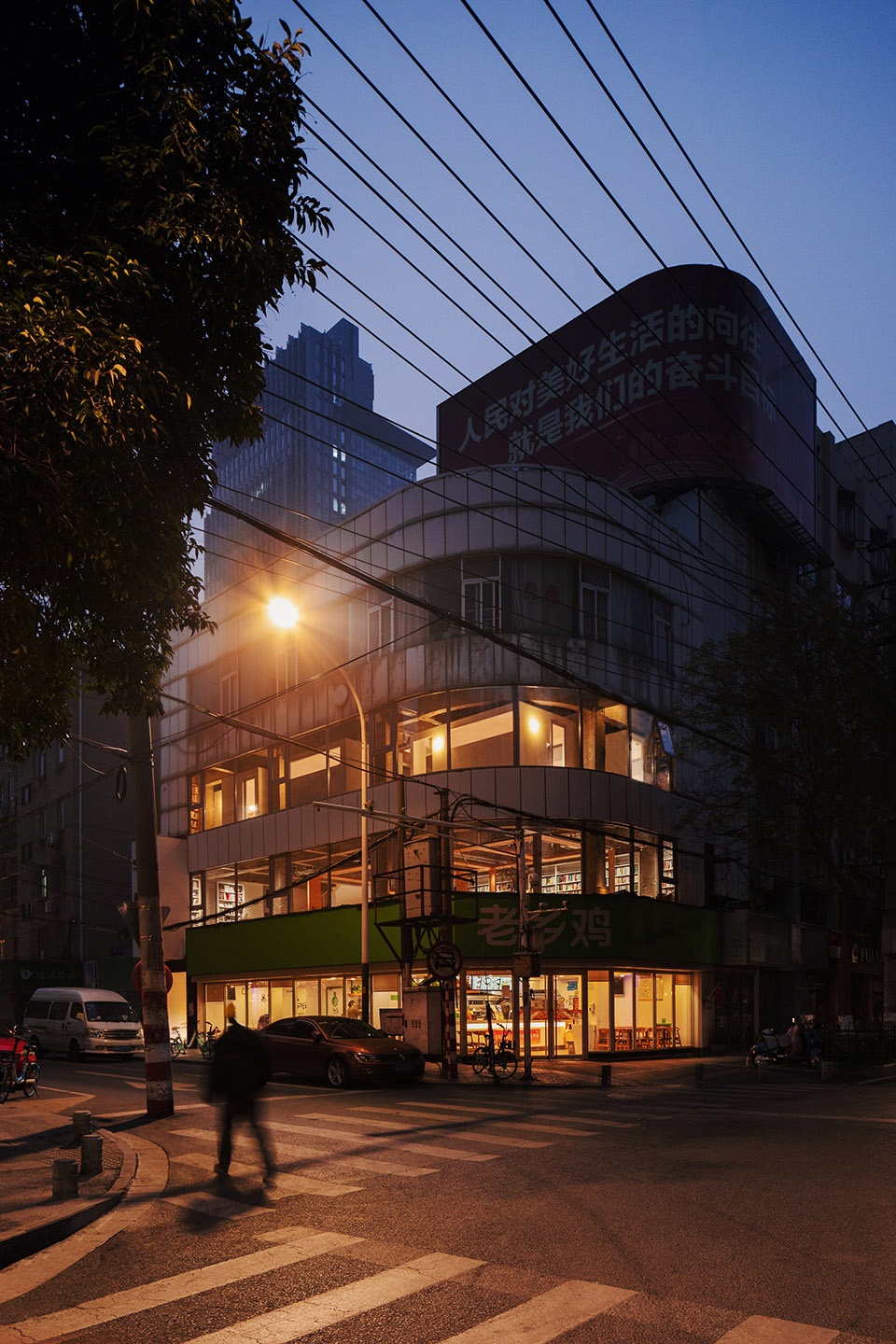 拱廊计划文化空间 MOU建筑工社