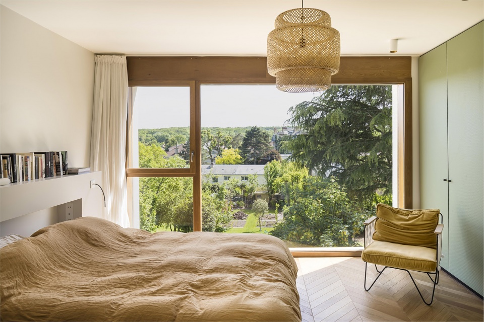 Francilian House In Hauts De Seine by Hemaa Architectes