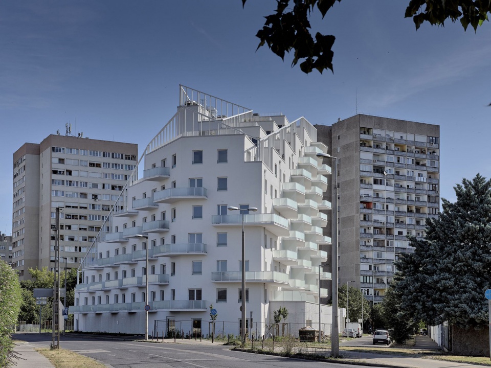 Trendo11 Terraced Residential Building in Budapest by LAB5 architects