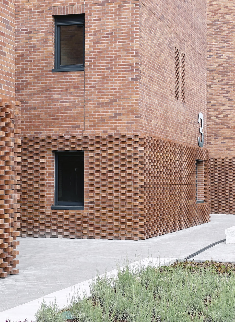 Accomodation for the operational unit of the Counter Terrorism Centre by epitesz studio