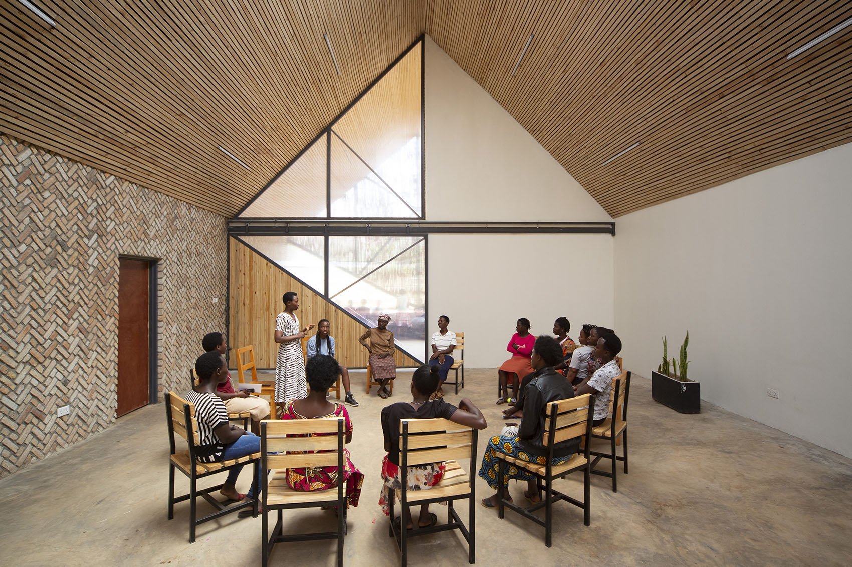 komera leadership center by be design