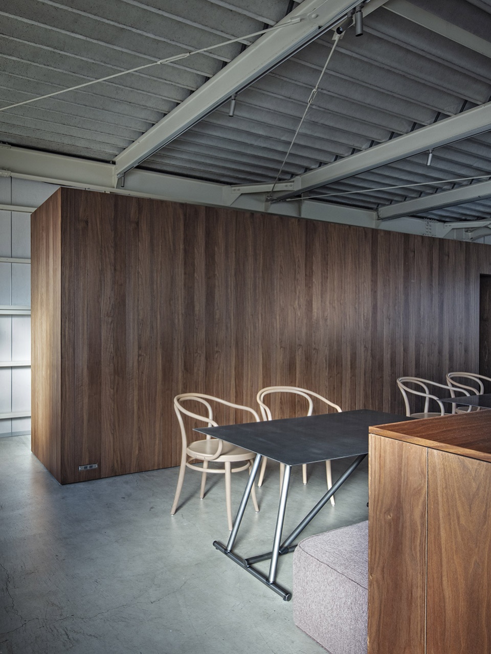 aqo office by hybe design team teki design