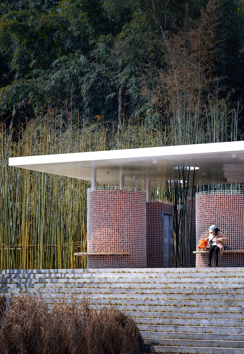roll toilet by zaixing architectural desgin firm