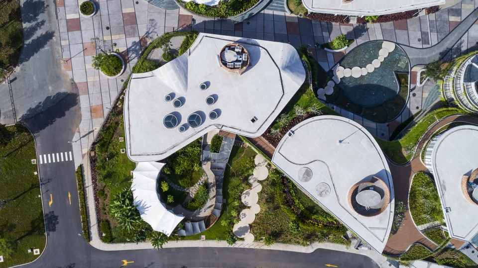 Eco cycle Pavillion by Takashi Niwa Architects