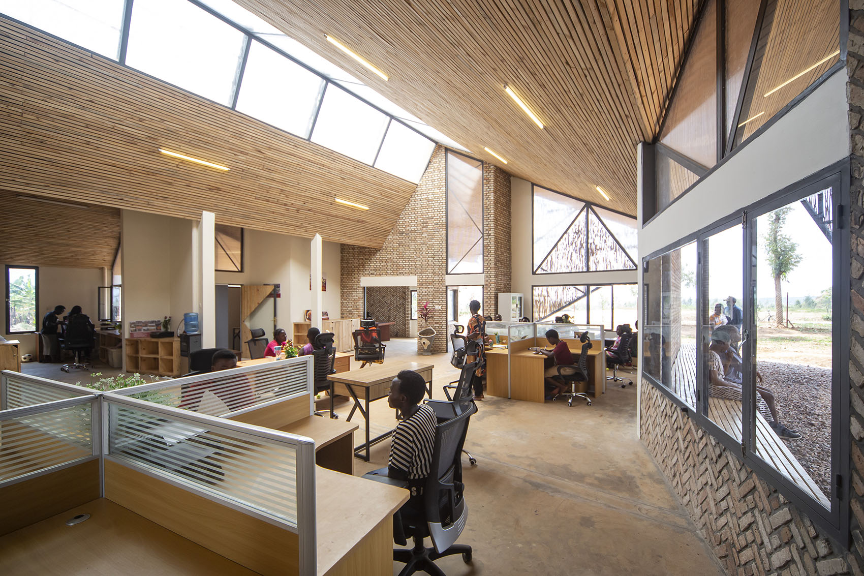 komera leadership center by be design