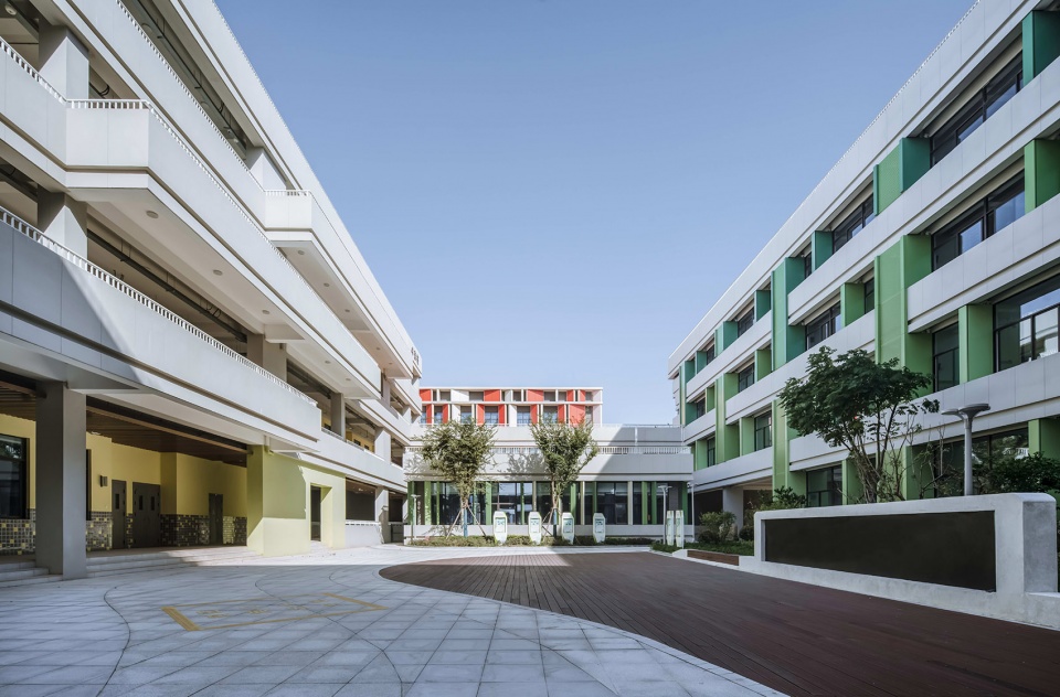 youyi road primary school in rudong county nanjing yangtze river urban architectural design