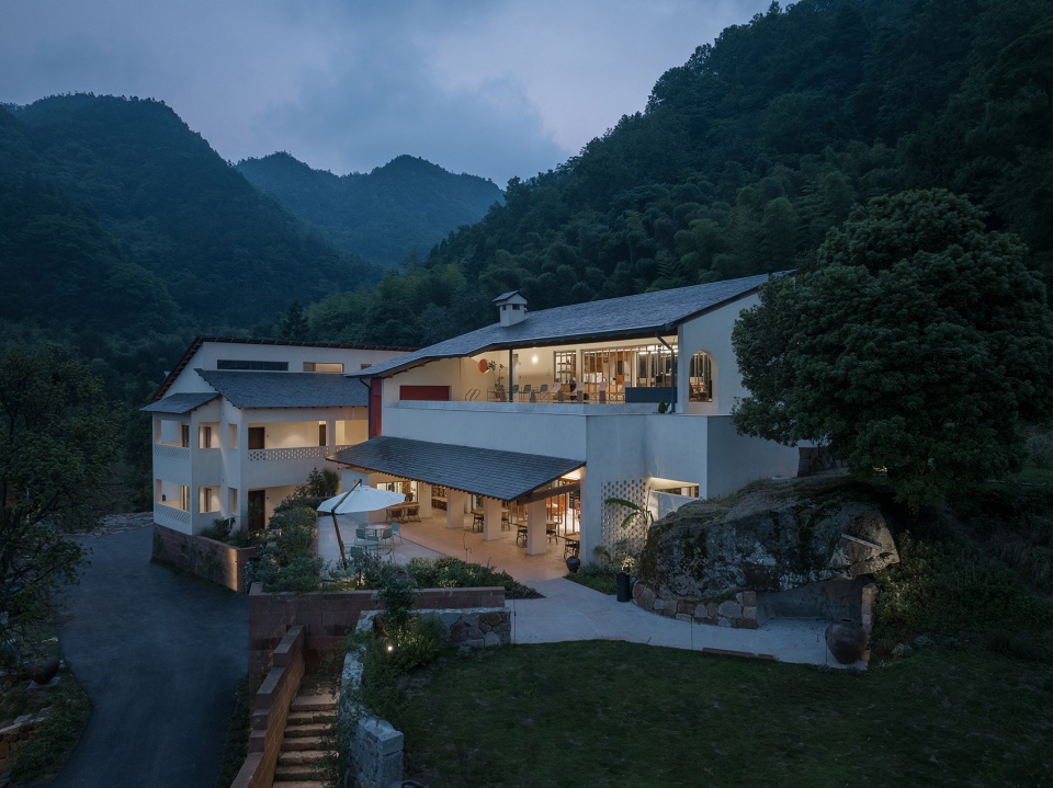 Lost villa in Simianshan Chongqing by kong architects