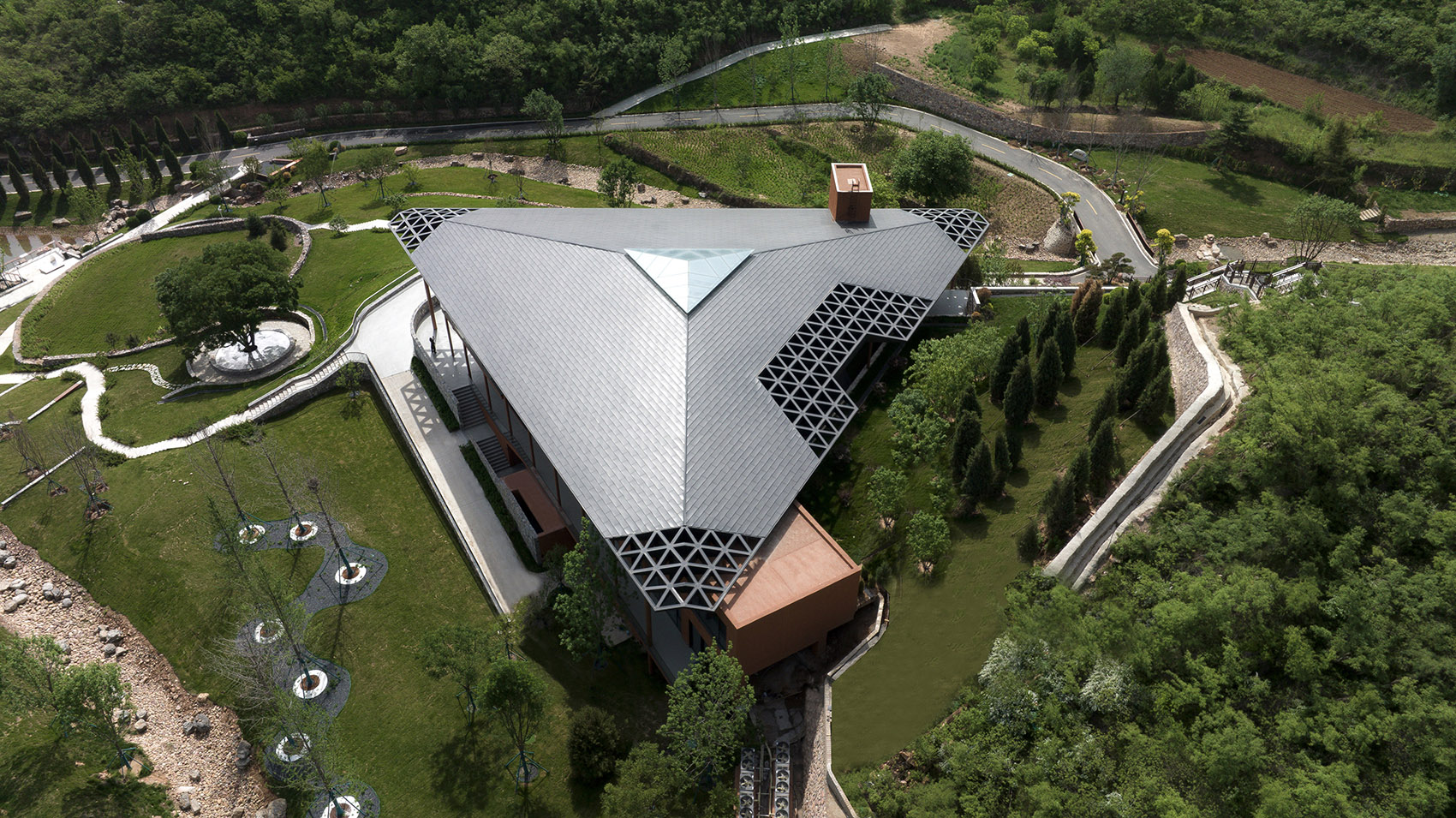 Shijiazhuang Ander Memorial Park Cloud Mirror by Archermit