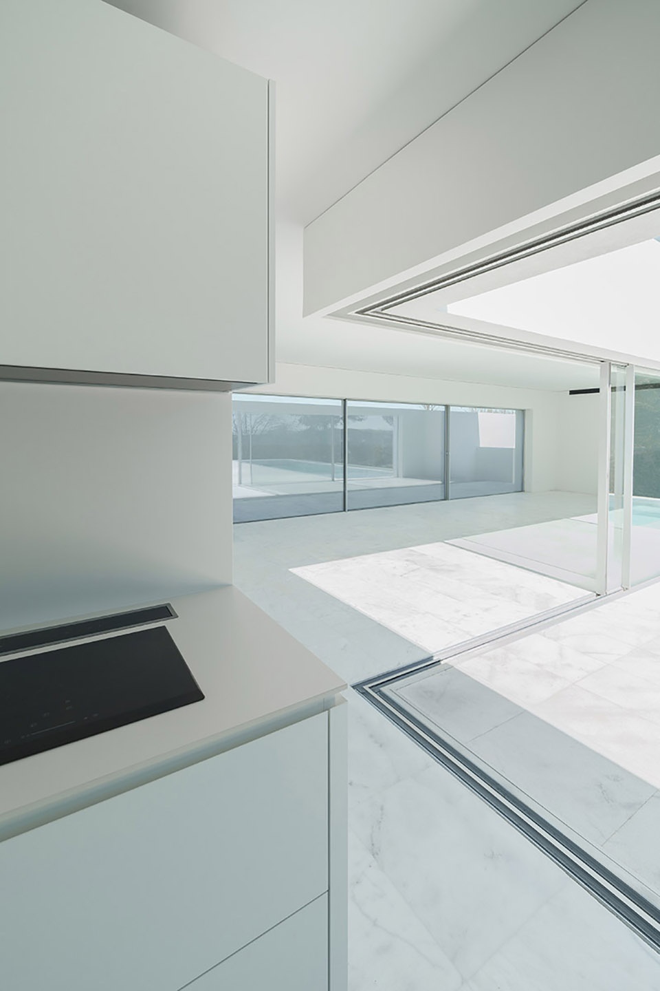 ALAMO HOUSE by Fran Silvestre Arquitectos fya