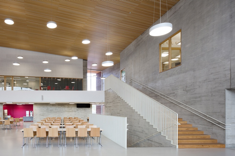 Saunalahti comprehensive school by Verstas Architects