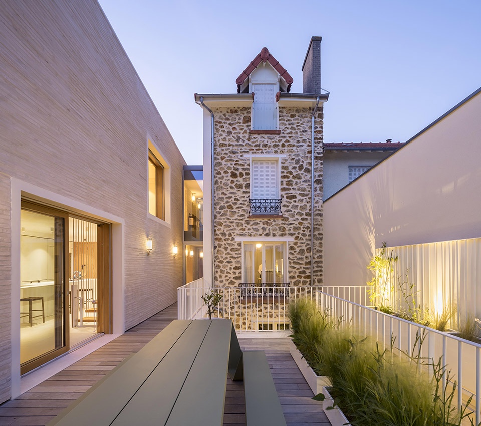 Francilian House In Hauts De Seine by Hemaa Architectes
