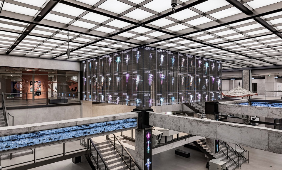 COSMO INNERCO Lighting Design by Guangzhou Lam Light Design