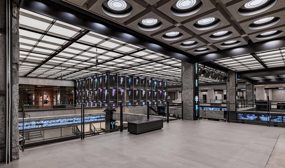COSMO INNERCO Lighting Design by Guangzhou Lam Light Design
