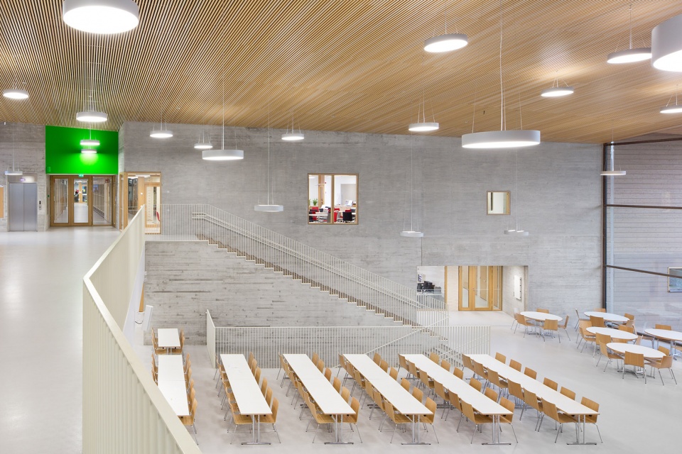 Saunalahti comprehensive school by Verstas Architects
