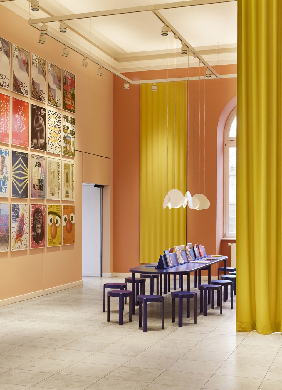 Visitor center at the museum MKG in Hamburg by Studio Besau Marguerre rl0