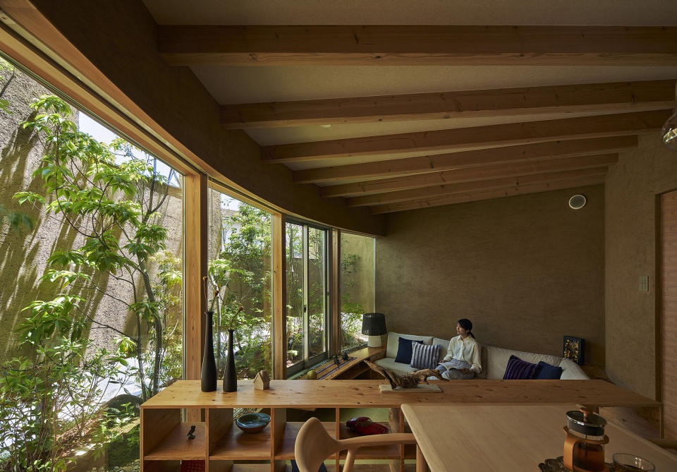 peacoq by uid architects