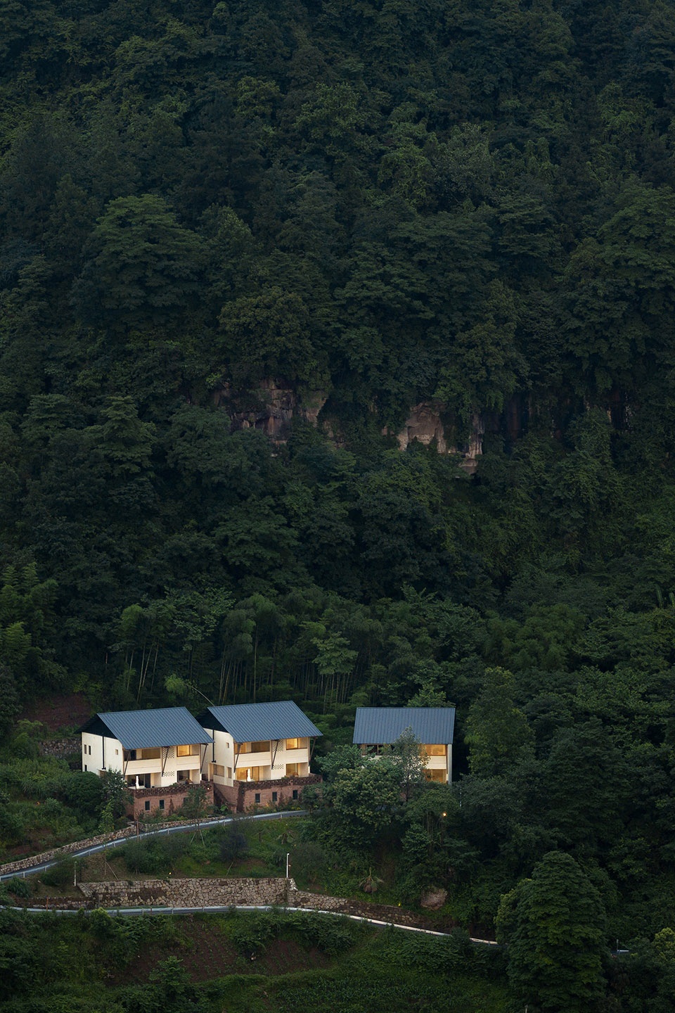 Lost villa in Simianshan Chongqing by kong architects